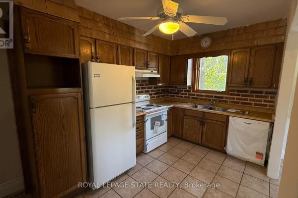 Recreation room - 893 Lasalle Park Road, Burlington, ON L7T1M6 Photo 4