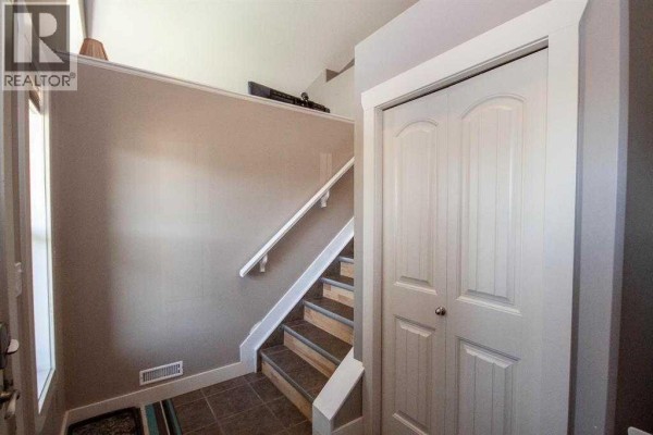 4pc Bathroom - 8934 69 Avenue, Grande Prairie, AB T8X0C1 Photo 5