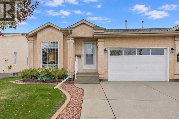 3pc Bathroom - 8935 105 Avenue, Grande Prairie, AB T8X1H9 Photo 2