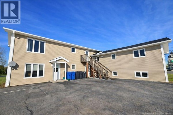 894 Principale Street, Beresford, NB E8K2G8 Photo 2