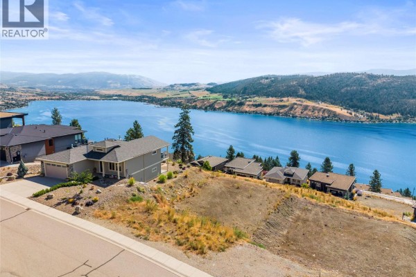 8948 Hampshire Crescent, Vernon, BC V1H2K9 Photo 4
