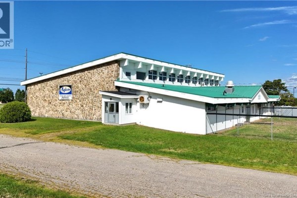 895 St Anne, Bathurst, NB E2A2N5 Photo 3
