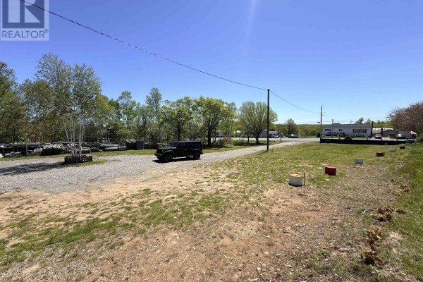 897 Lingan Road, Sydney, NS B1N3K7 Photo 5