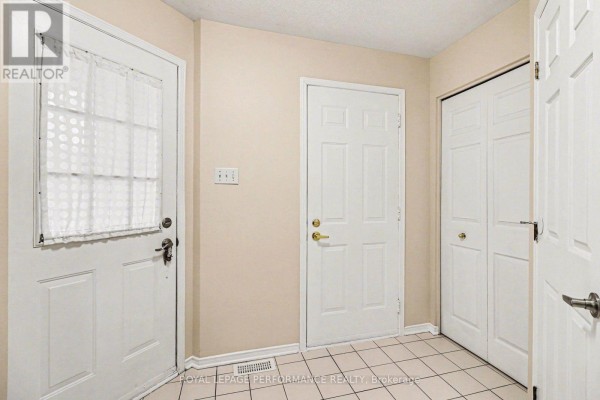 Family room - 897 Paradise Crescent, Ottawa, ON K4A3S5 Photo 3