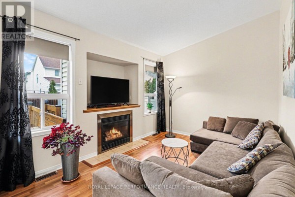 Office - 897 Paradise Crescent, Ottawa, ON K4A3S5 Photo 4
