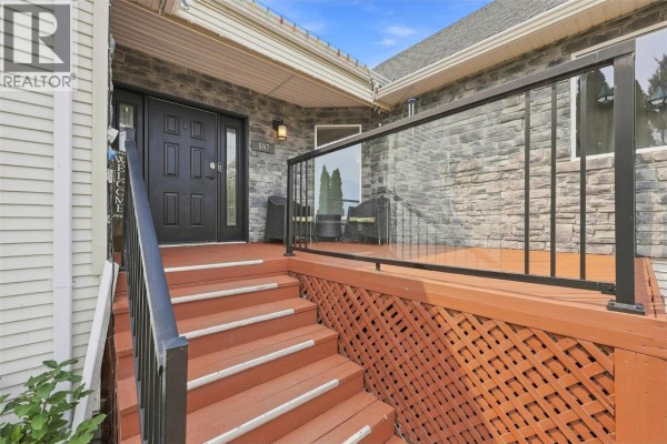 2pc Bathroom - 897 Wawn Road, Kamloops, BC V2B6N3 Photo 5