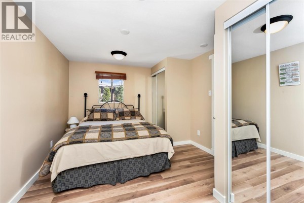 Bedroom - 8979 Hummingbird Frontage Road, Swansea Point, BC V0E2K2 Photo 4