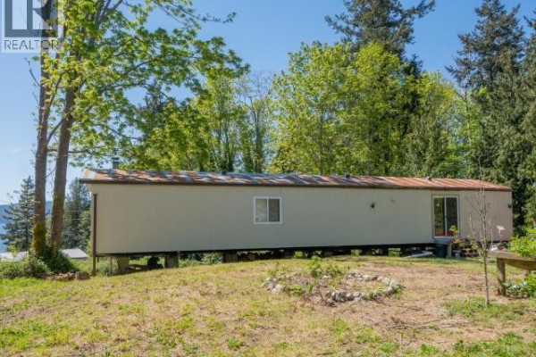 4pc Bathroom - 8981 Highway 101, Powell River, BC V8A0H5 Photo 4