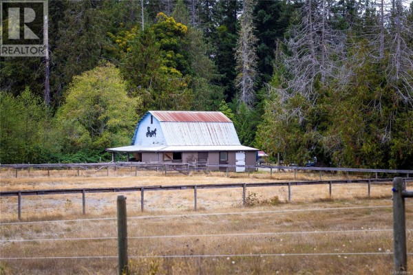 Patio - 899,875 Andreef Rd, Qualicum Beach, BC V9K2T6 Photo 4