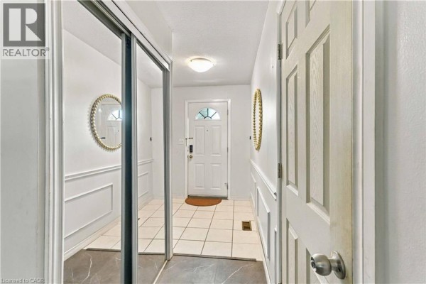 Bedroom - 899 Stone Church Road E Unit# 4, Hamilton, ON L8W1B2 Photo 3