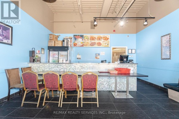 8a - 180 Sandalwood Parkway E, Brampton, ON L6Z1Y4 Photo 4