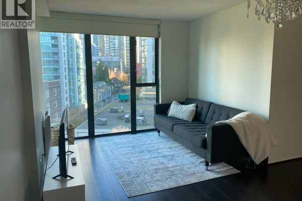 8xx 1331 W Georgia Street, Vancouver, BC V6E4P1 Photo 3