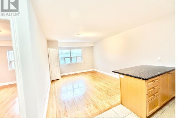 9 - 100 Twenty Fifth Street, Toronto, ON M8V3P9 Photo 2