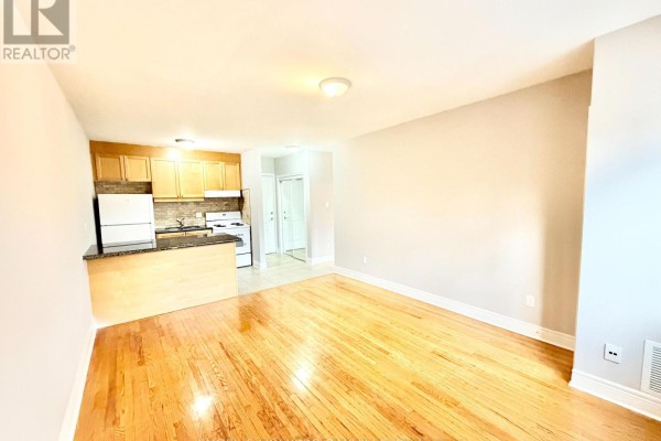 9 - 100 Twenty Fifth Street, Toronto, ON M8V3P9 Photo 3