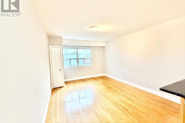 9 - 100 Twenty Fifth Street, Toronto, ON M8V3P9 Photo 4