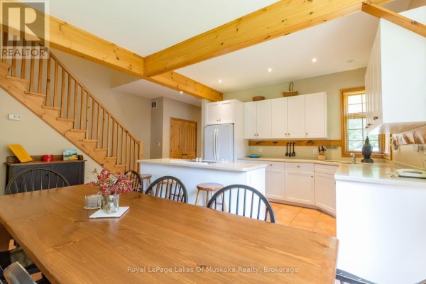 Family room - 9 - 1111 Dwight Beach Road, Lake Of Bays, ON P0A1H0 Photo 5