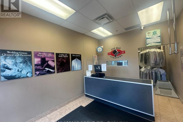 9 - 1133 Monastery Drive, Oakville, ON, photo 2