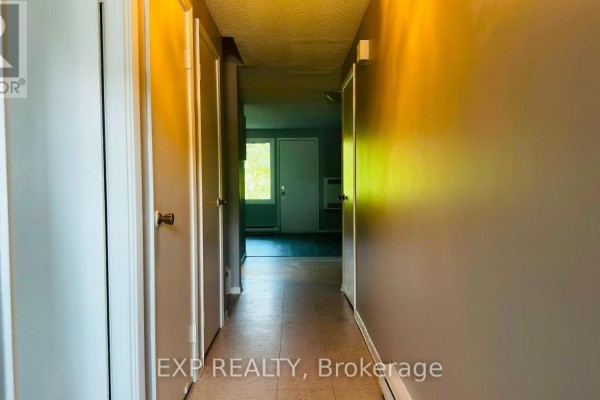 Bedroom - 9 - 1200 Courtland Avenue E, Kitchener, ON N2C1K7 Photo 2