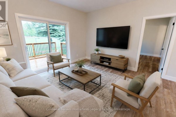 Living room - 9 - 165 Egan Avenue, St  Marys, ON N4X0C9 Photo 4