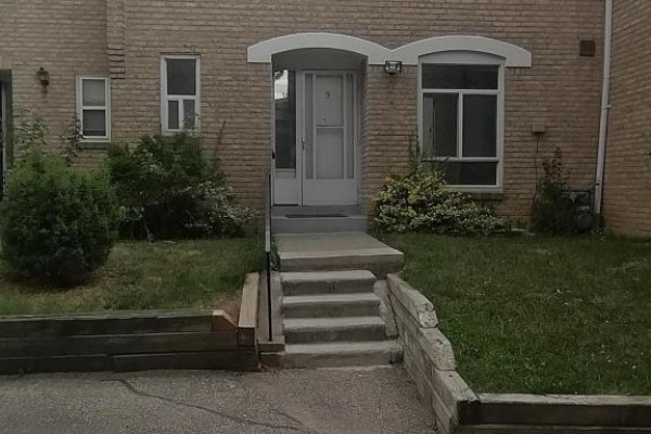 9 - 17 Gosford Boulevard, Toronto, ON, photo 2