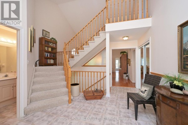 Primary Bedroom - 17 Sunset Boulevard, New Tecumseth, ON L9R1Y8 Photo 4