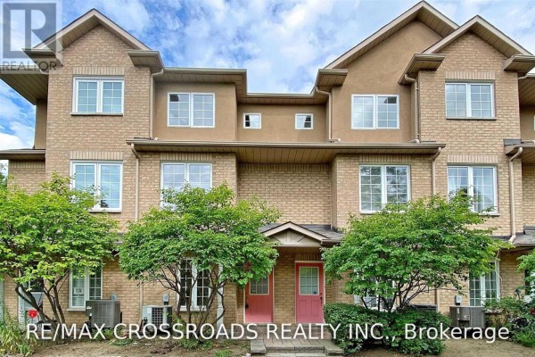 9 - 22 St Moritz Way, Markham