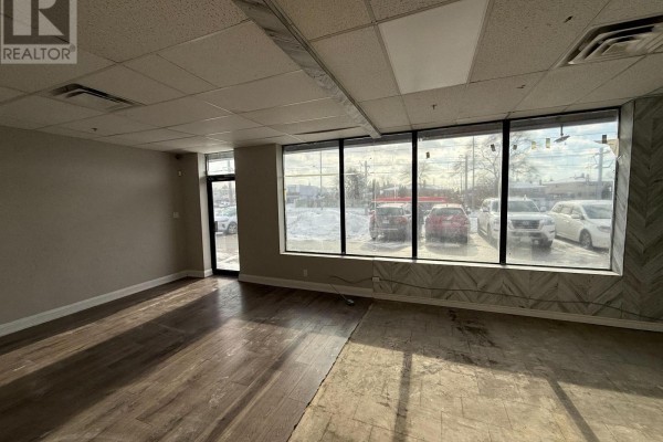 9 - 2450 Finch Avenue W, Toronto, ON M9M2E9 Photo 2