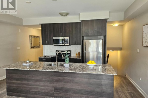 Kitchen - 9 - 31 Florence Street, Toronto, ON M6K0C5 Photo 3