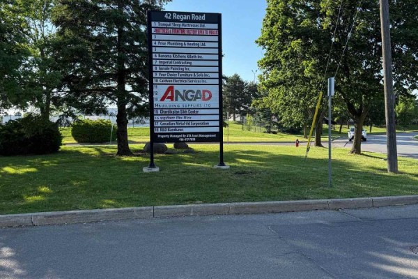 9 - 42 Regan Road, Brampton, ON L7A1B4 Photo 4