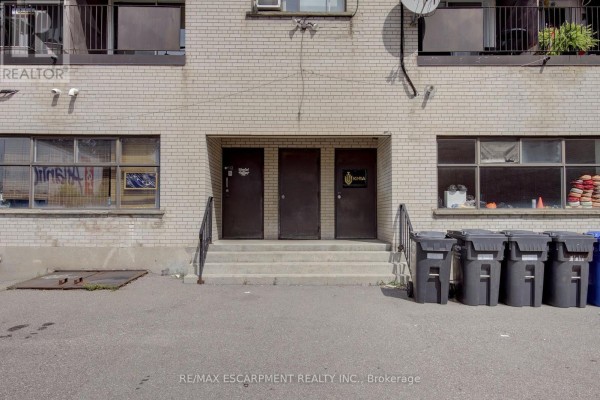 9 - 492 Kerr Street, Oakville, ON L6K3C5 Photo 3