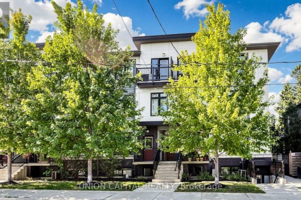 9 - 6 Bicknell Avenue, Toronto