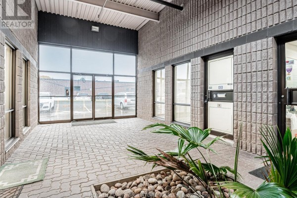 Commercial for rent at 9 - 85 Ferrier Street, Markham, ON - MLS® ezrZ1H