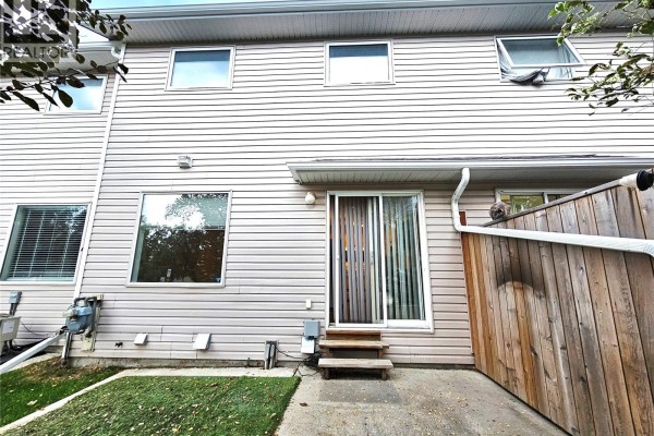 Kitchen - 9 103 Berini Drive, Saskatoon, SK S7N4N2 Photo 2