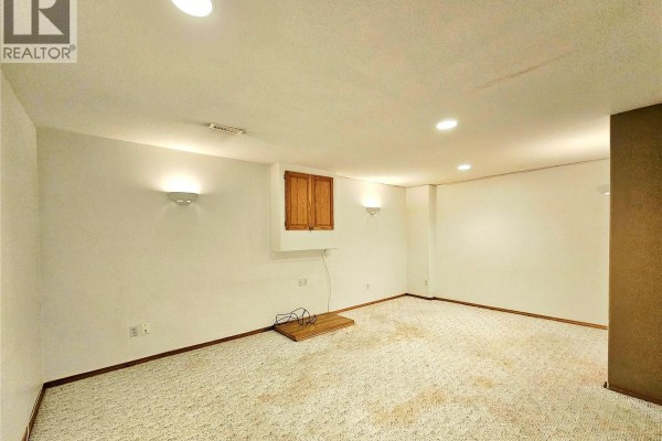 2pc Bathroom - 9 103 Berini Drive, Saskatoon, SK S7N4N2 Photo 4