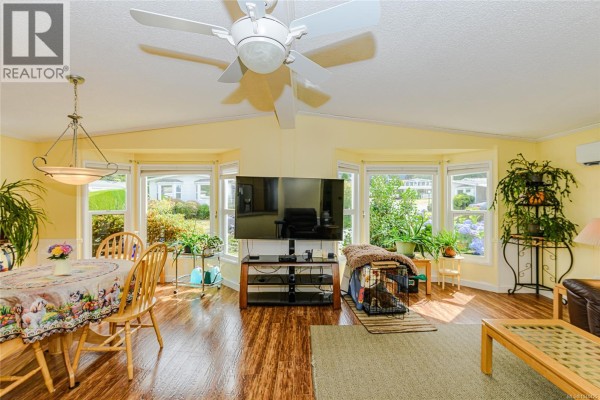 Living room - 9 1927 Tzouhalem Rd, Duncan, BC V9L5K5 Photo 4