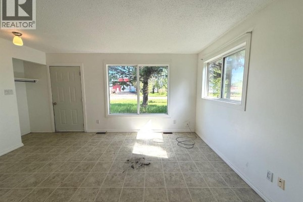 #9 1st Avenue Sw, Joussard, AB T0G1J0 Photo 5