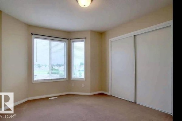 #9 2505 42 St Nw, Edmonton, AB T6L7G8 Photo 2