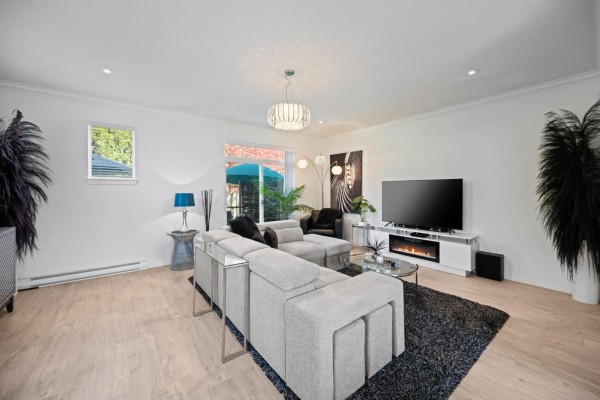 9 2550 156 Street, Surrey, BC V4P1C8 Photo 4