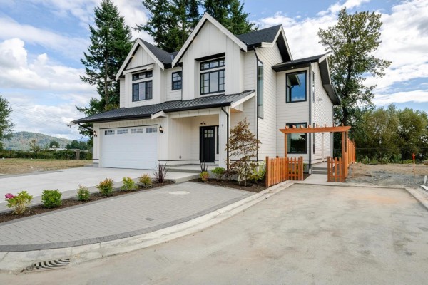 9 5924 Riverside Street, Abbotsford, BC, photo 2