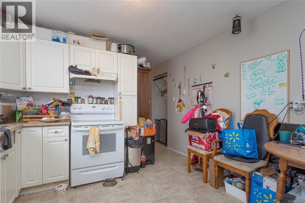 9 6089 Truesdale St, Duncan, BC, photo 2