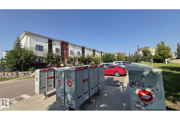 Kitchen - #9 804 Welsh Dr Sw, Edmonton, AB T6X1Y8 Photo 3