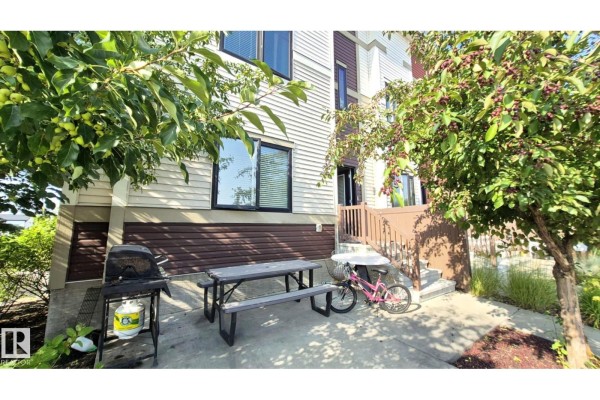 Primary Bedroom - #9 804 Welsh Dr Sw, Edmonton, AB T6X1Y8 Photo 4