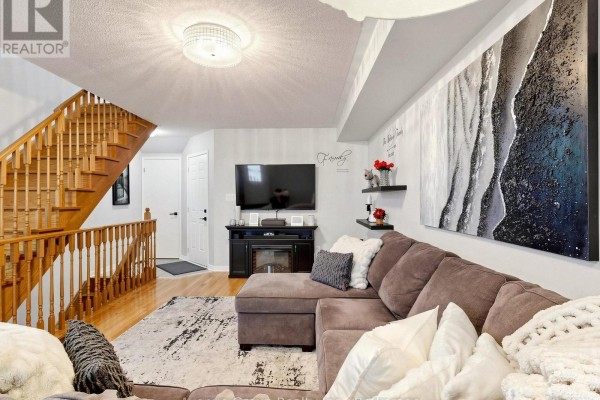 Primary Bedroom - 9 Adam Oates Heights, Toronto, ON M3L0G2 Photo 5