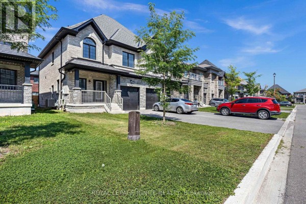9 Alan Williams Trail, Uxbridge, ON, photo 3
