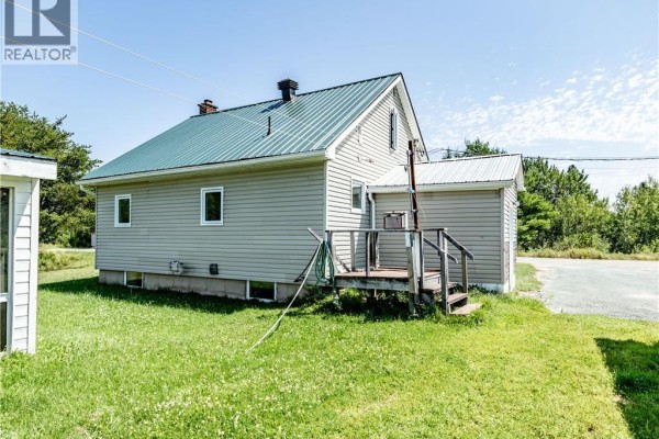 Bedroom - 9 Albe Road, Saint Charles, NB E4W4K3 Photo 3