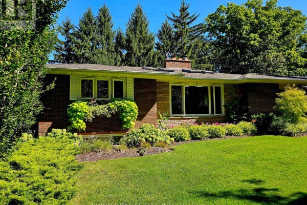 9 Allandale Drive, St  Catharines, ON L2T1V9 Photo 5