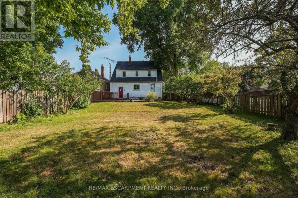 9 Arlington Avenue, St  Catharines, ON, photo 2
