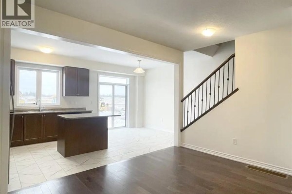 9 Baskett Street, Brantford, ON, photo 3