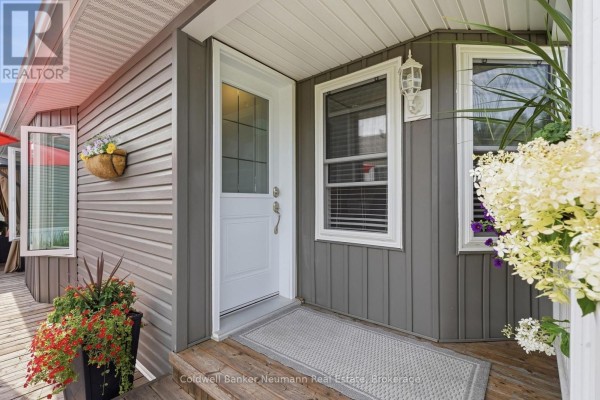 9 Basswood Road, Puslinch, ON, photo 2