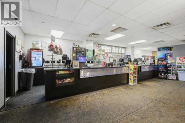 9 Beju Ind Drive, Sylvan Lake, AB T4S2J7 Photo 5